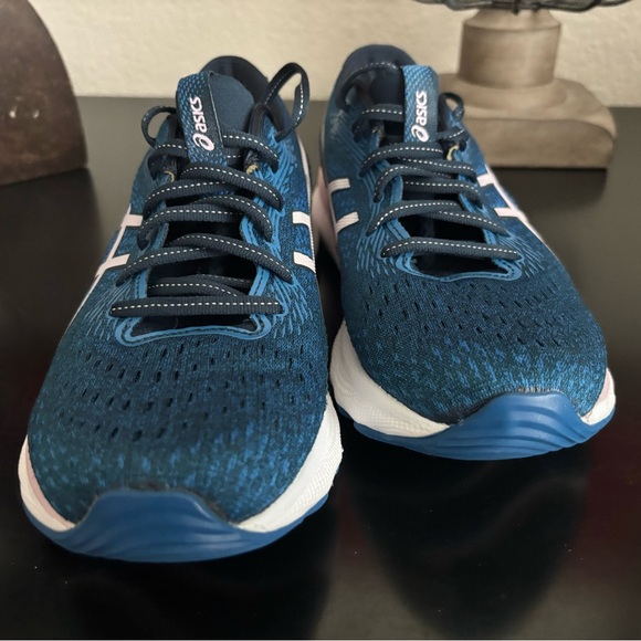 ASICS Gel Nimbus 24 women’s 10 - Picture 2 of 6